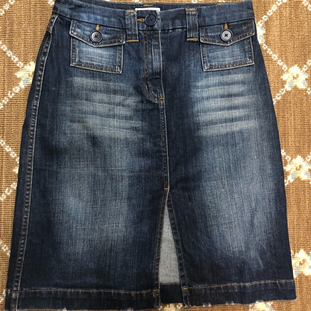 Harold’s denim skirt size 4